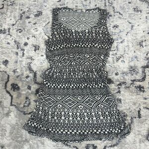 Forever 21 Black White Tribal Print Sleeveless Fit Flare Dress Women’s Small